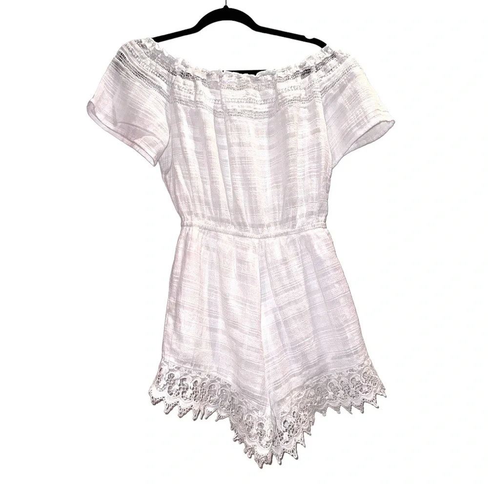 BB DAKOTA boutique white gauze off shoulder romper women’s size medium - Picture 16 of 17